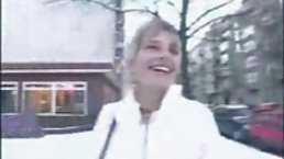 Busty teen lærer store bryster på webcam